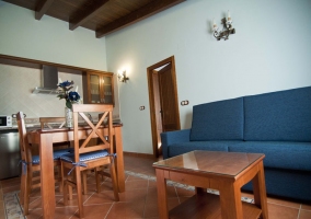 Casa Rural y Aptos Turísticos Sanahuja