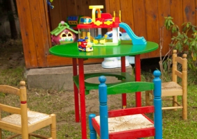 Cabaña infantil con juegos