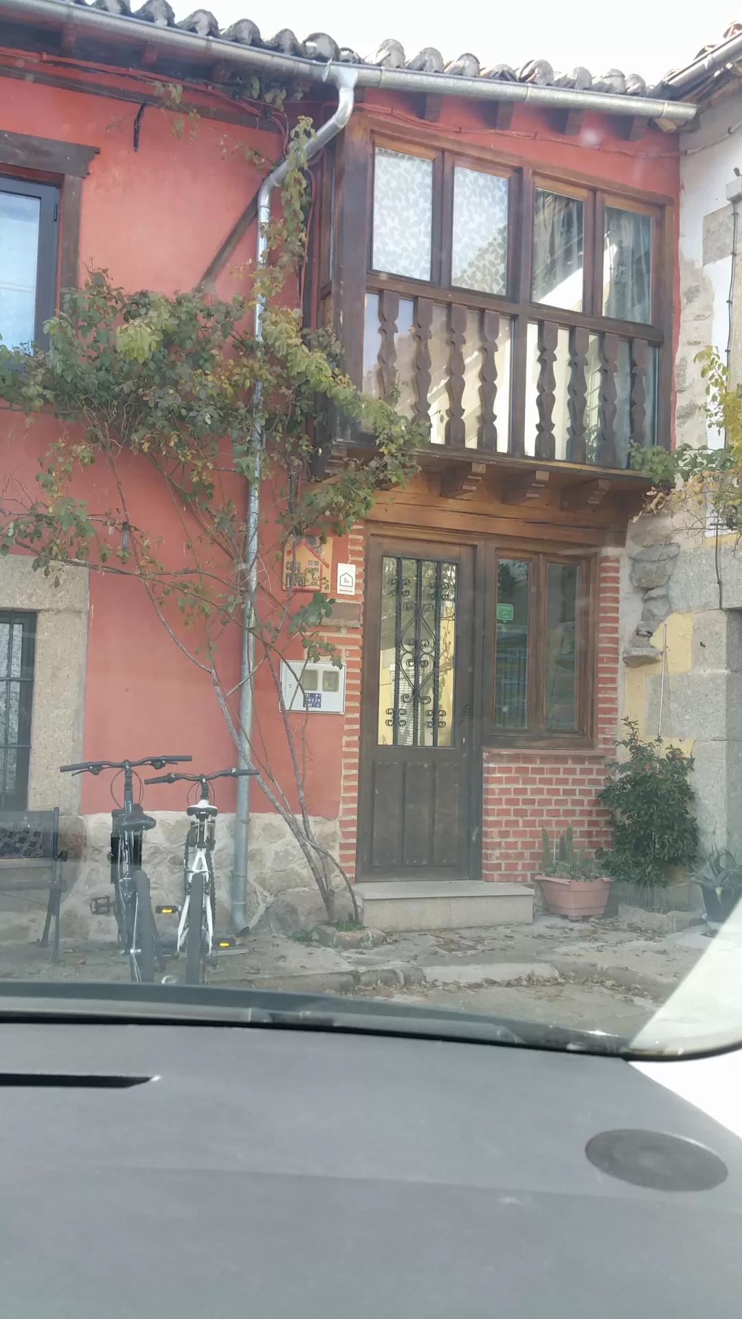 Encarni Moreno Hernandez en su estacia en Balconcillo - Los Sitios de Aravalle 726_1
