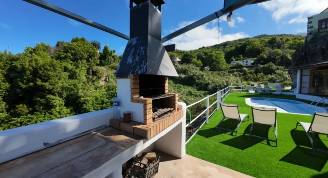exterior con barbacoa