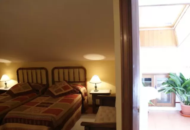 Dormitorio doble 4