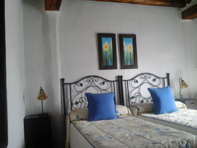 Camas individuales unidas Cascaron_1742515200.jpg