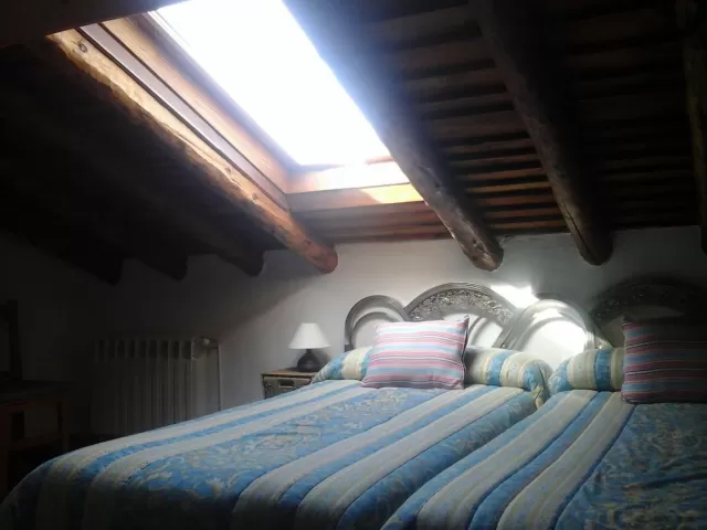 Dormitorio doble abuhardillado_1725321600.jpg