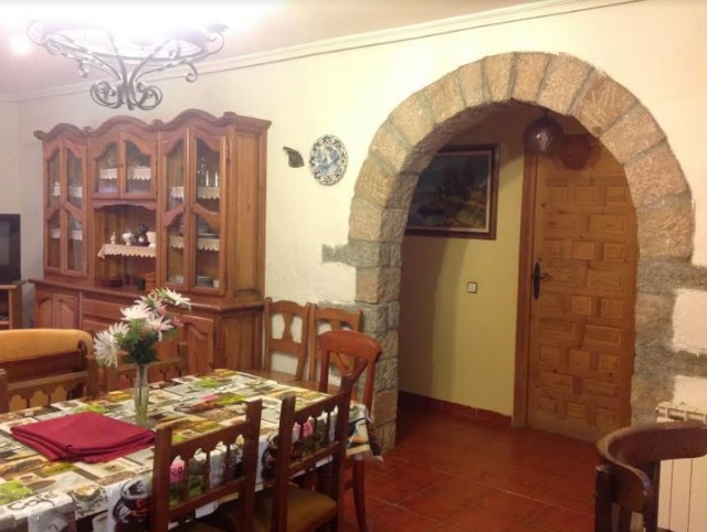 Comedor y vistas de los pasillos