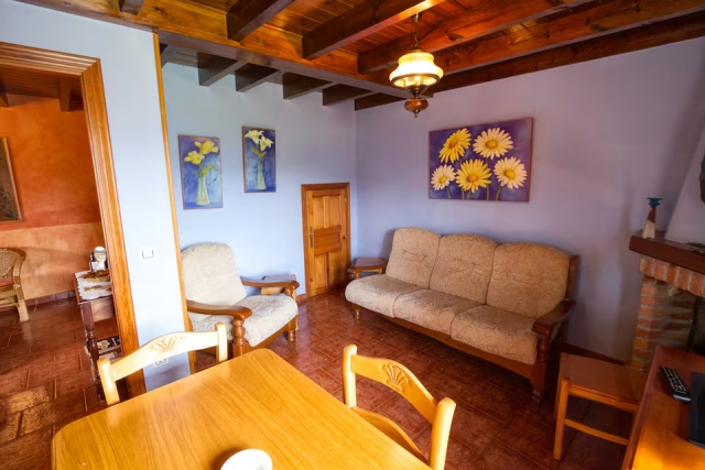 Sala de estar y chimenea