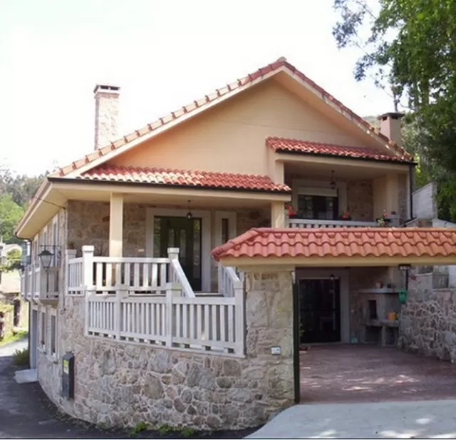 Casa a Majita