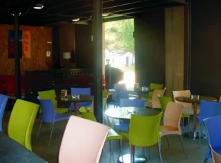 Cama individual en habitación compartida 8