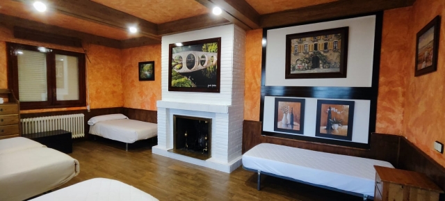 Habitacion con 6 camas