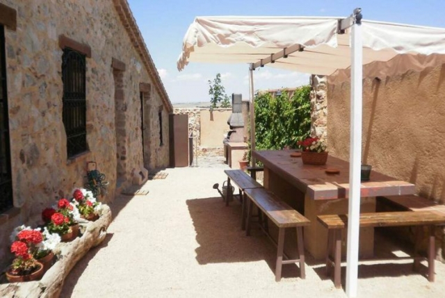 Vistas de los exteriores con barbacoa