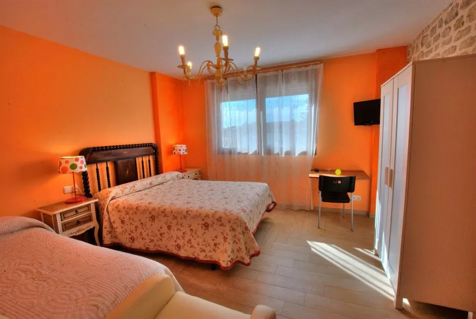 Habitación Naranja