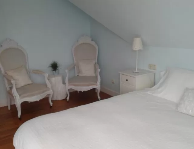 Habitación June