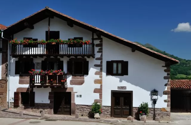Casa Etxezuria