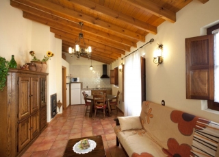 Sala de estar amueblada