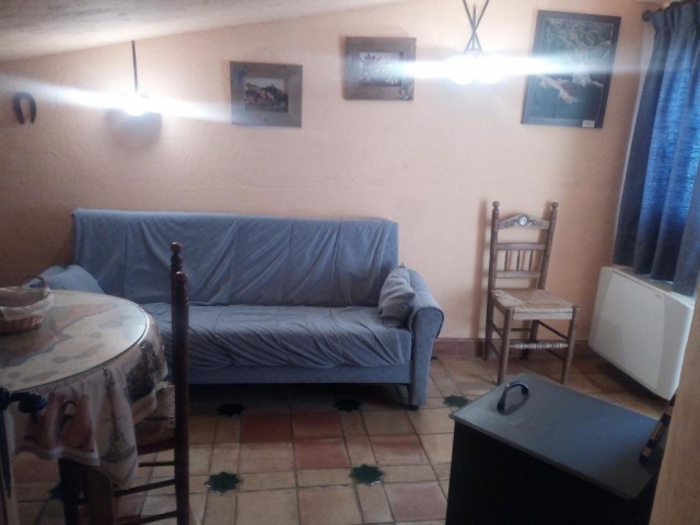 Sala de estar y mesa 