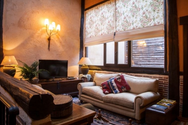 Sala de estar con television