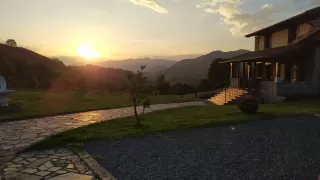 Nuria María Montalvo Cascon dans son séjour à Les Xanes Apartamentos- 4 personas 3818_1