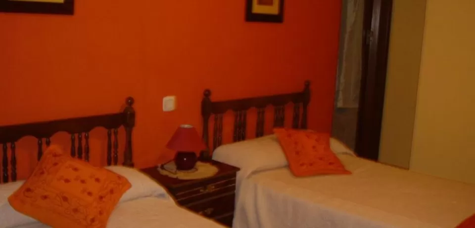 Porrón Room