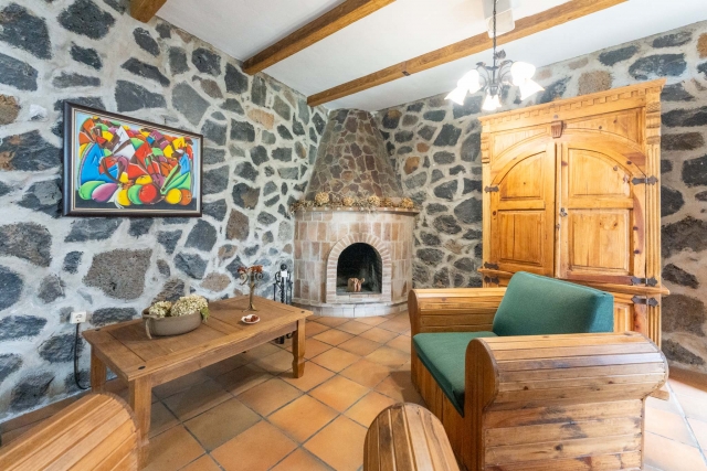 Canela con chimenea