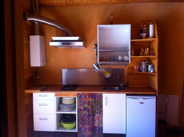 Cocina con encimera 