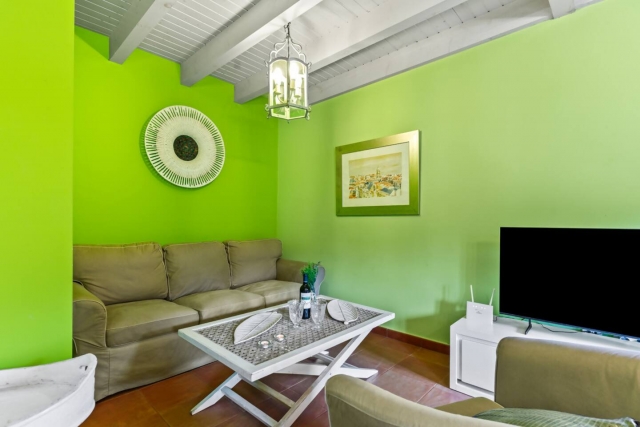 Sala de estar con sillones 