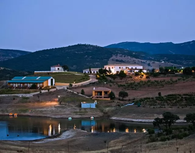 Hotel Montón de Trigo