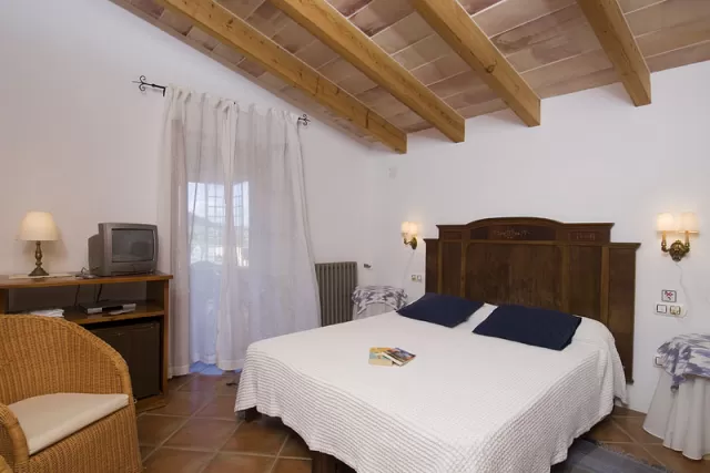 Double or Twin Room with Pool Access