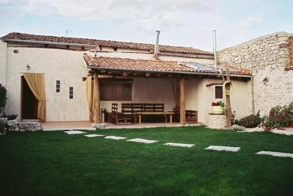 Casa Rural Hoyal de Pinares