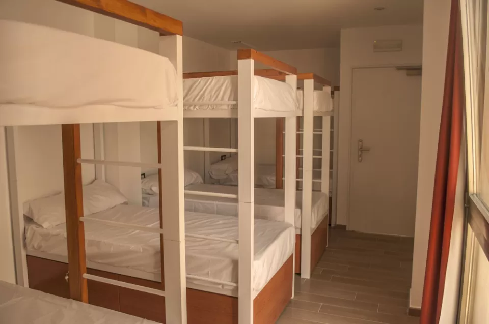 Habitación 8 personas 4