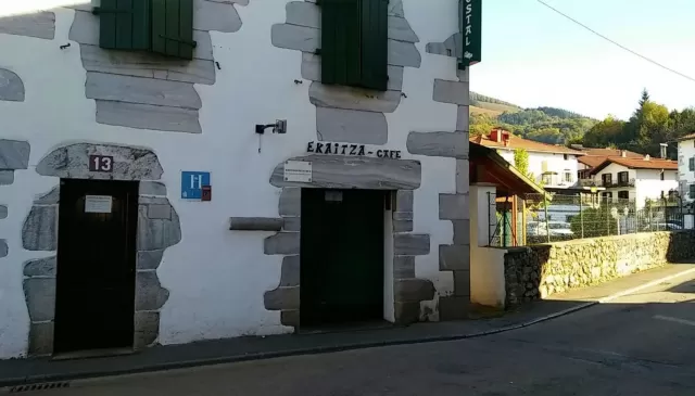 Hostal Ekaitza- Habitaciones