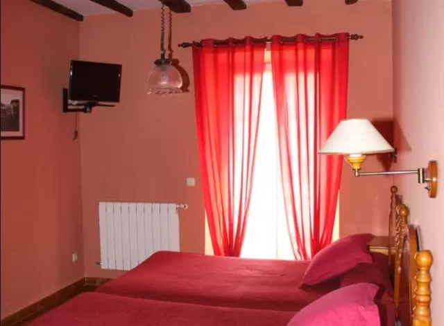 Hostal Ekaitza- Habitaciones