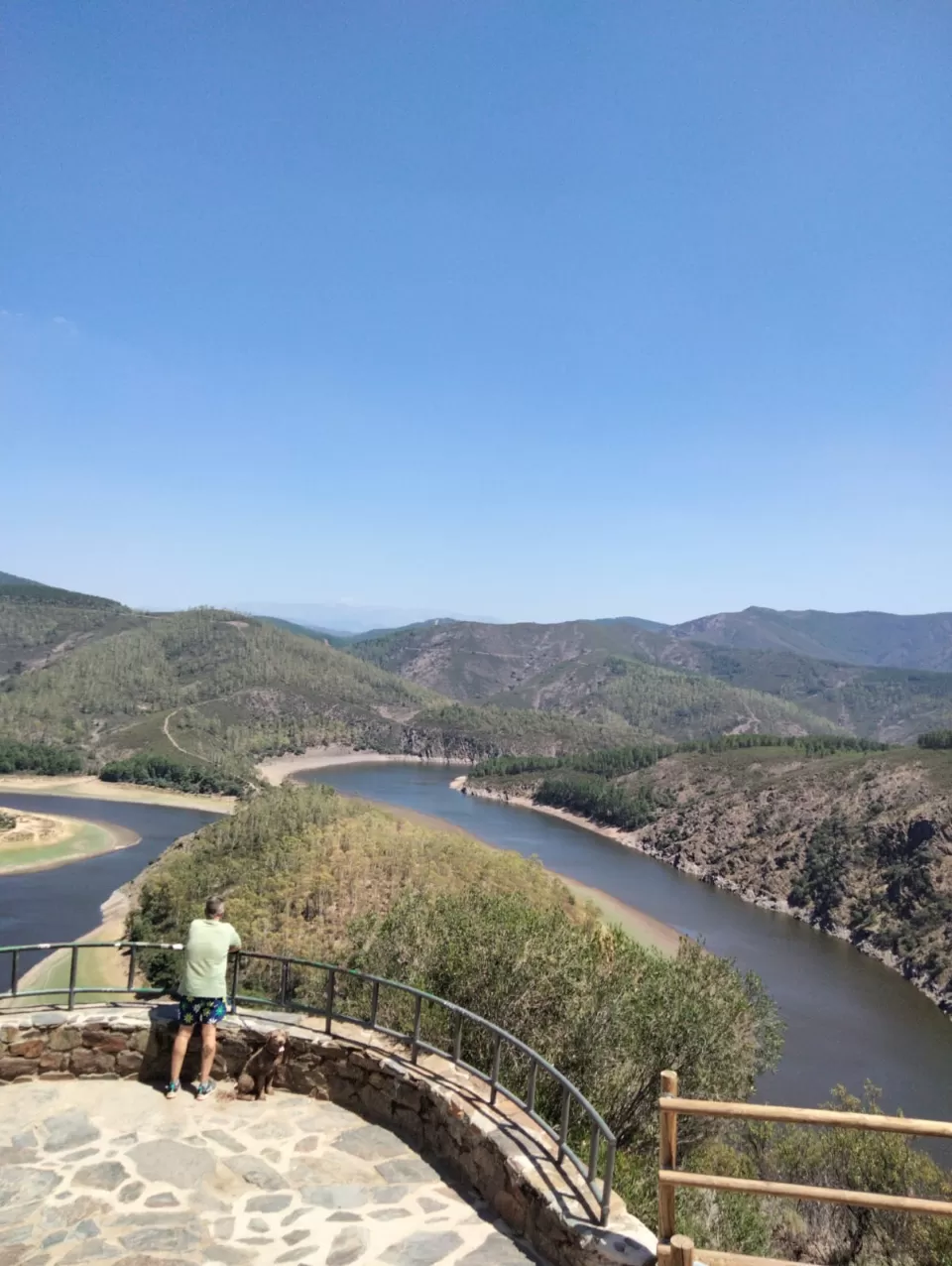 DIEGO BAEZ NUÑEZ en su estacia en El Mirador del Castillo 3832_1
