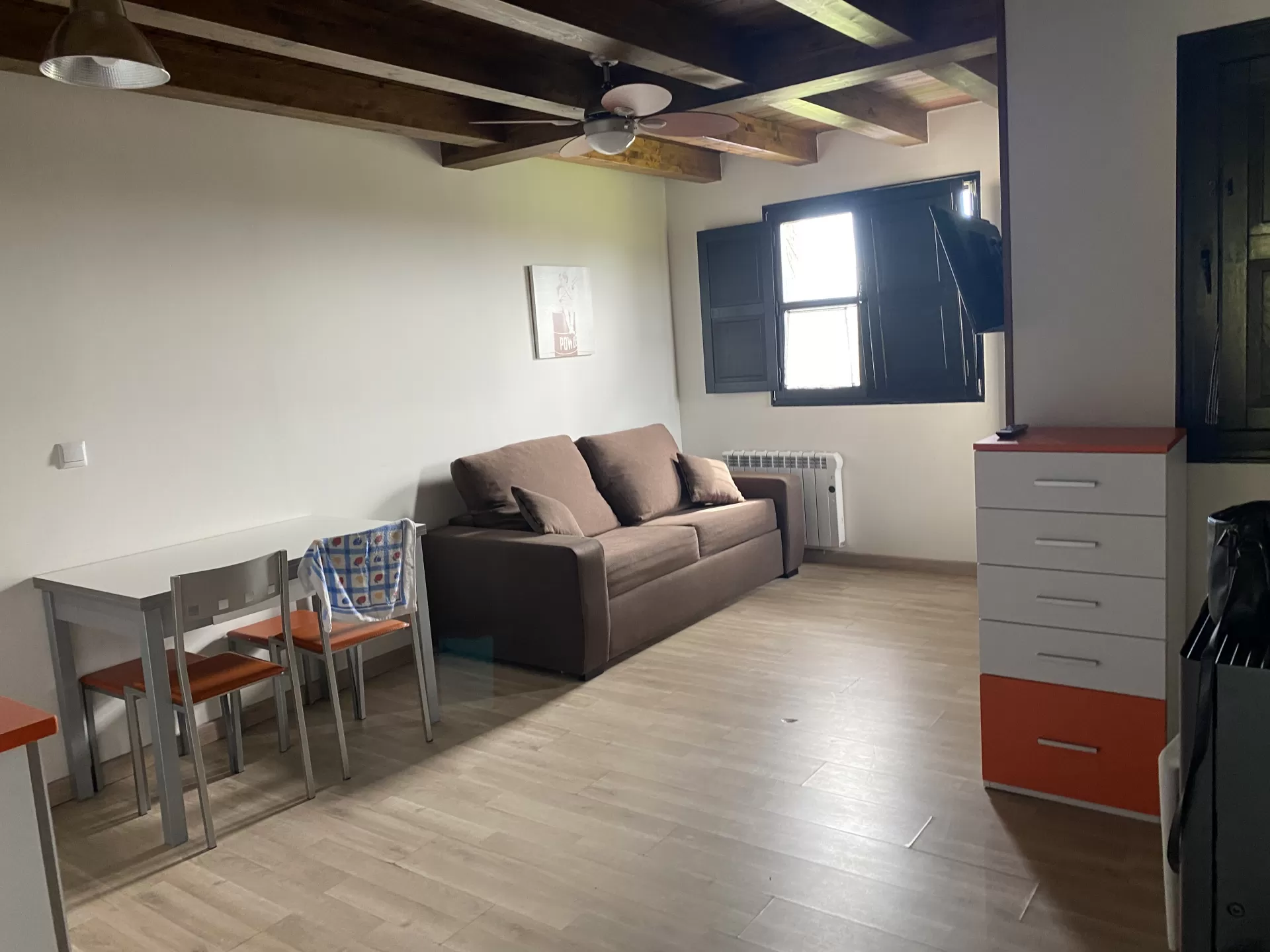 Maria Arantza Flores Vidal en su estacia en Apartamentos Spa Casco Historico de isla 2559_1