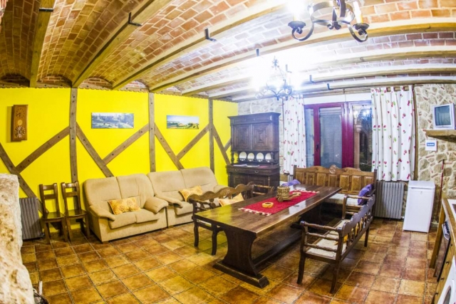 Sala de estar colorida 