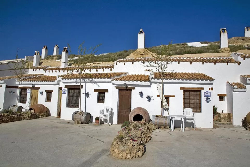 Cuevas La Atalaya. 6 personas