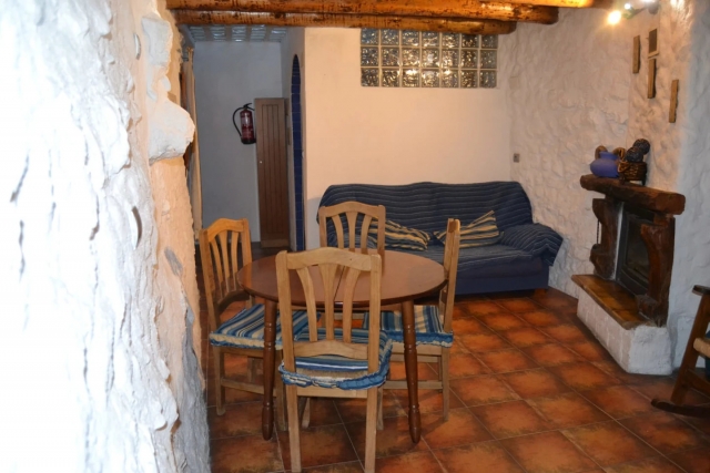 Sala de estar con chimenea
