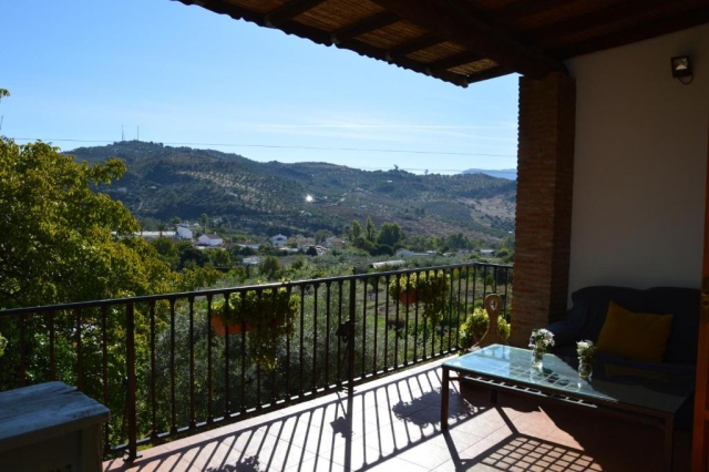 Amplia terraza de la casa