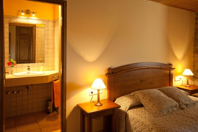 Dormitorio amplio con aseo