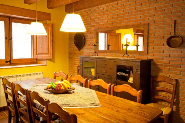 Sala de estar y mesa 