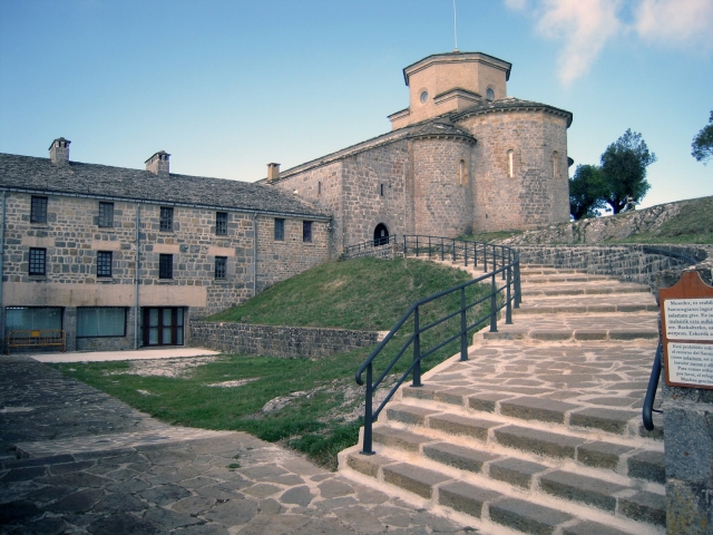 Santuario de San Miguel de Aralar