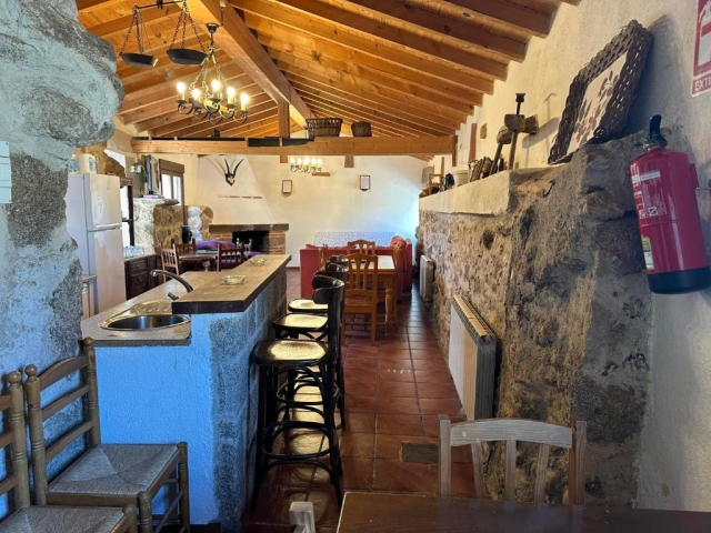 Cocina amplia con sala