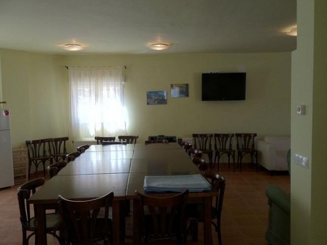 Salon con mesa