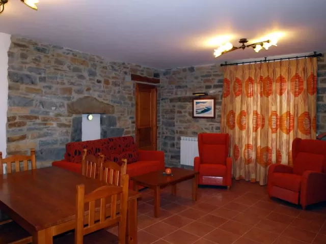 Apartamento Pineta y Sobrepuerto para 6