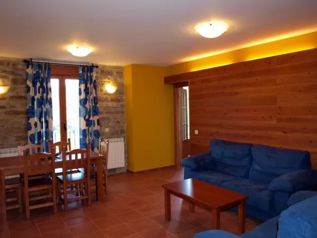 Apartamento Muro de Bellos con 4 balcones