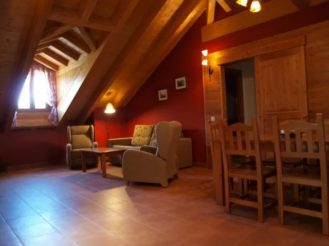 Apartamento Peña Montañesa con jacuzzi