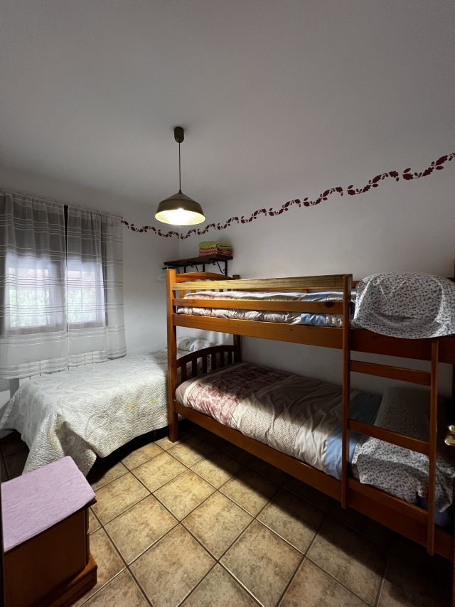 Dormitorio con litera