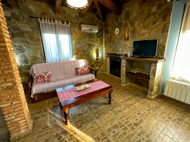 Salon con chimenea