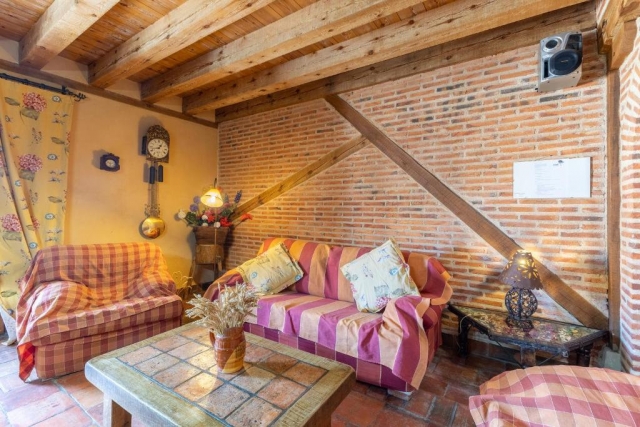 1 Sala amplia con sillones