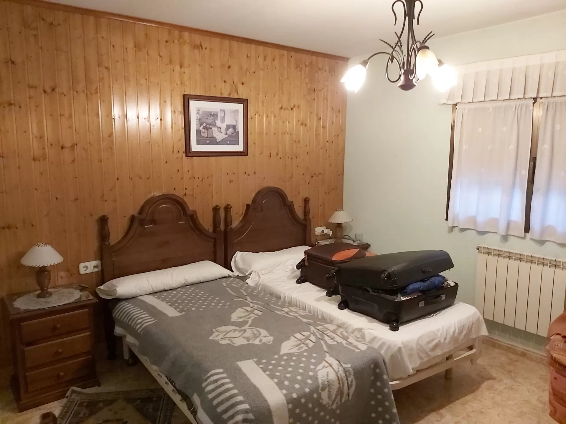 Carlos en su estacia en Apartamentos La Veiga 1545_2