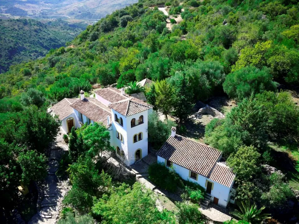 El Cortijo de los Algarrobales