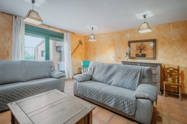 Sala de estar con sillones